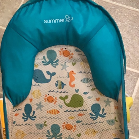 A summer bath for baby’s - Picture 1 of 2